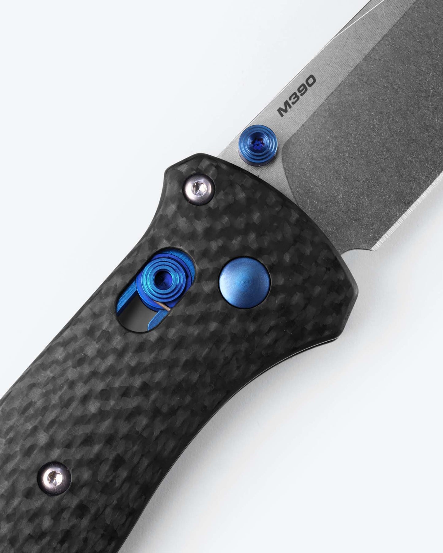 Benchmade Bailout 537-09 AXIS lock detail