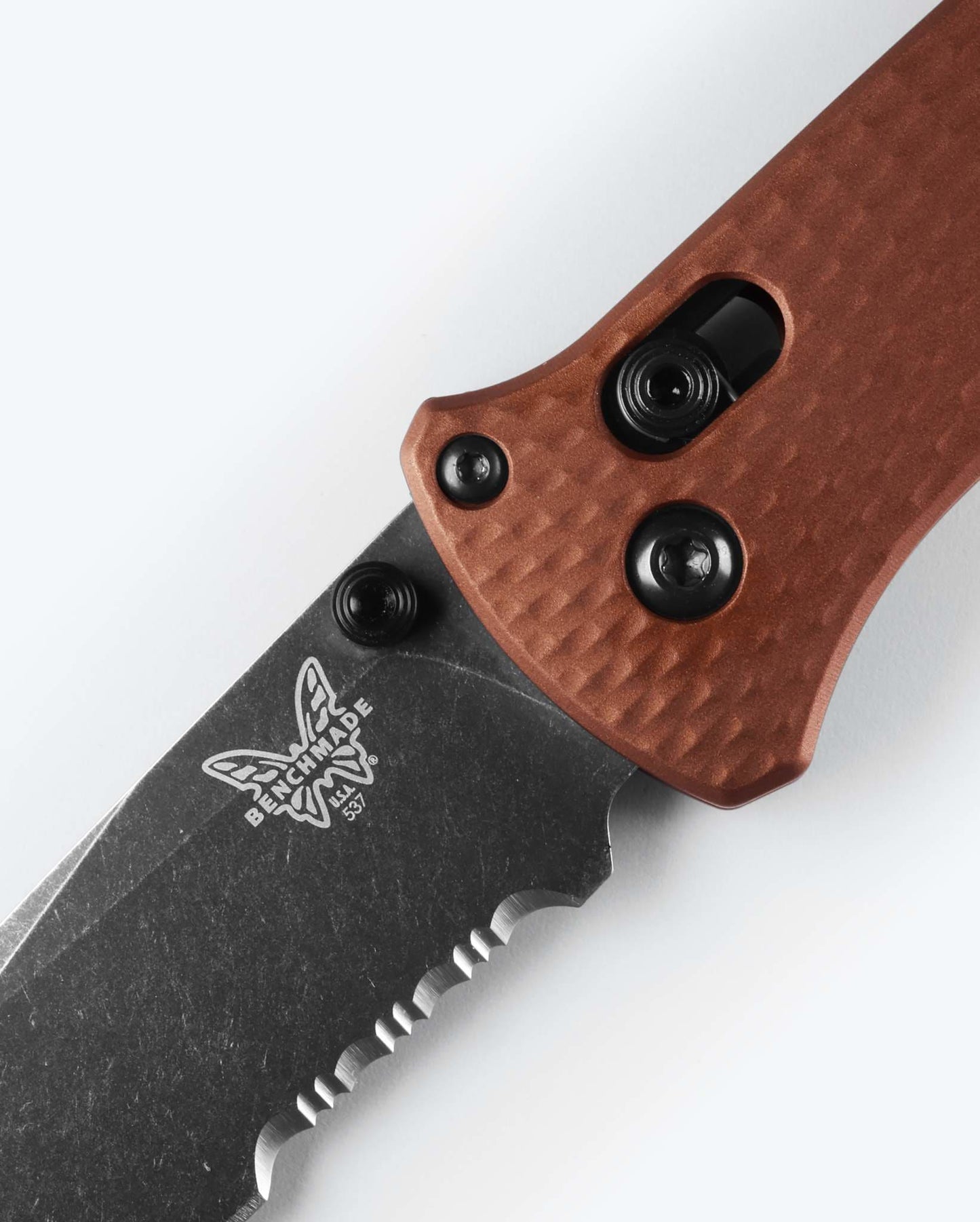Benchmade Bailout 537SBK-07 AXIS lock detail