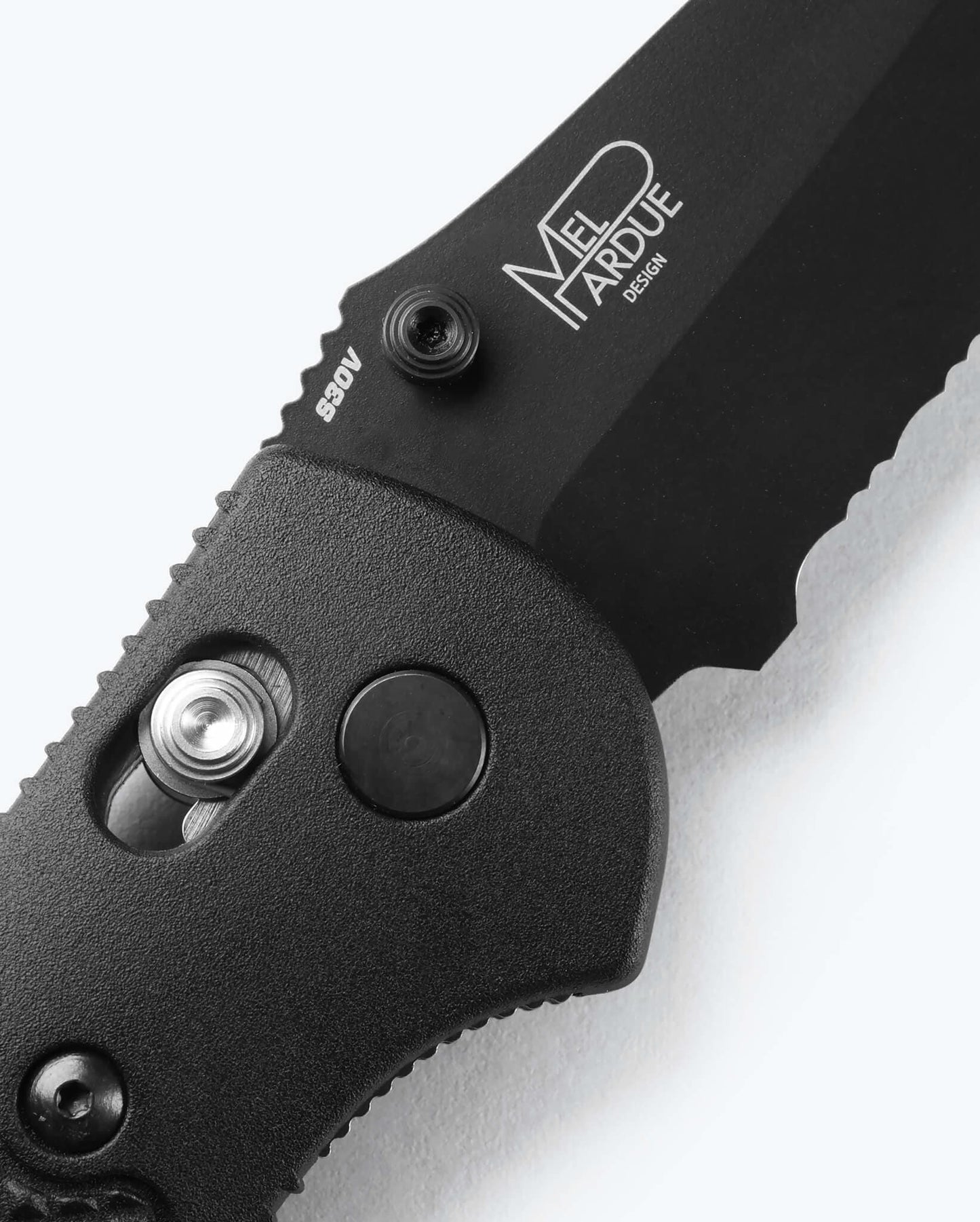 Benchmade Griptilian 551SBK-S30V AXIS lock detail