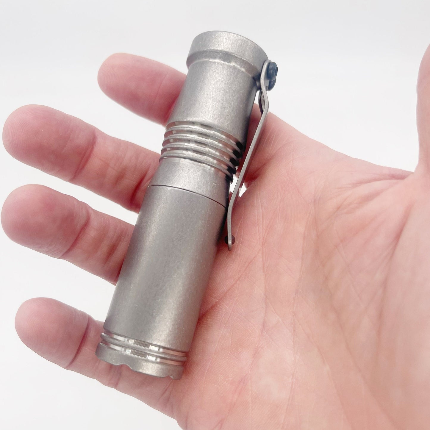 Dawson Machine Craft Comet Tumbled Titanium Nichia 519a 4500k H17Fx Driver 18350 Battery