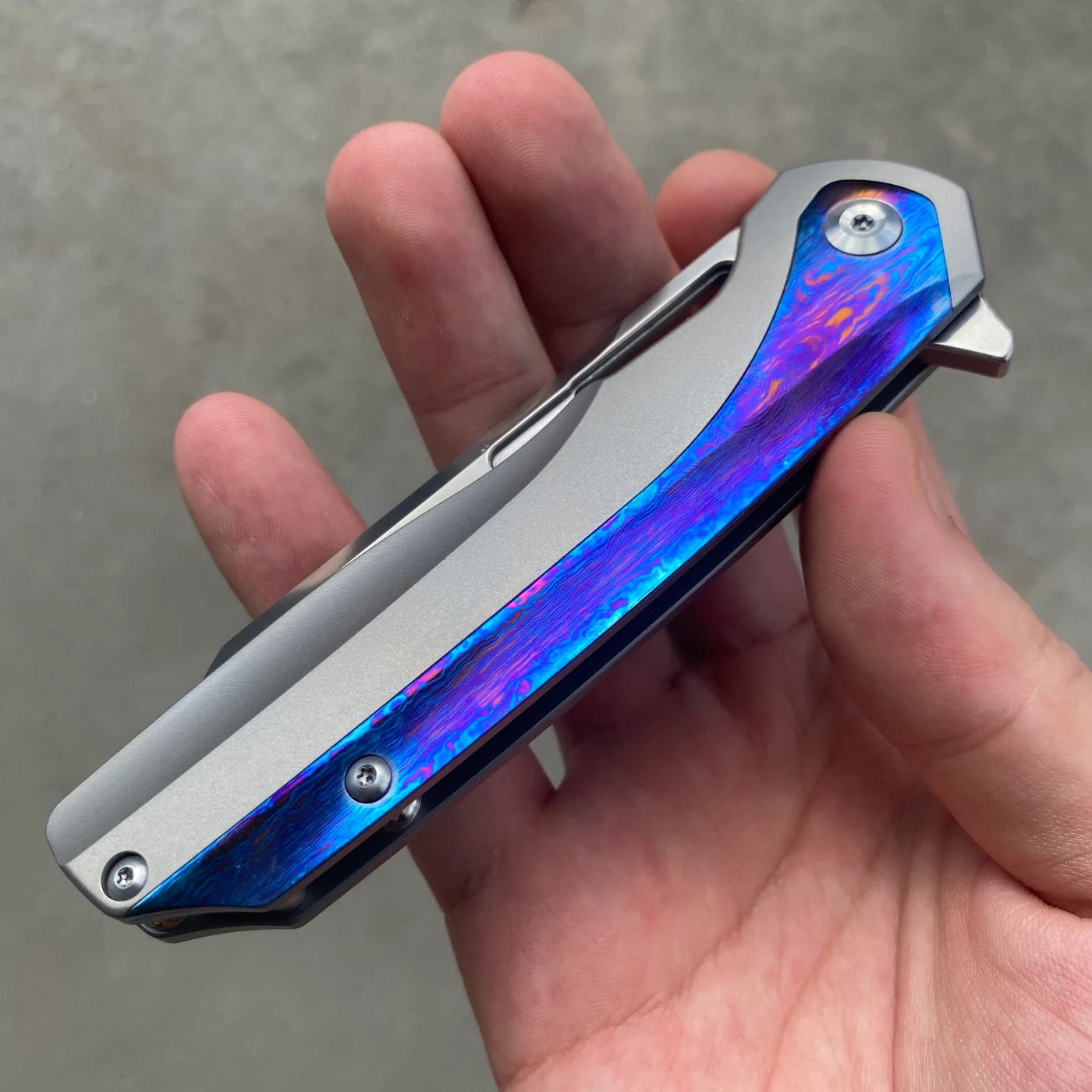 Kansept Shard K1006A4 – 3.5″ CPM‑S35VN Wharncliffe Flipper, Titanium Frame Lock with Timascus Overlay & Clip