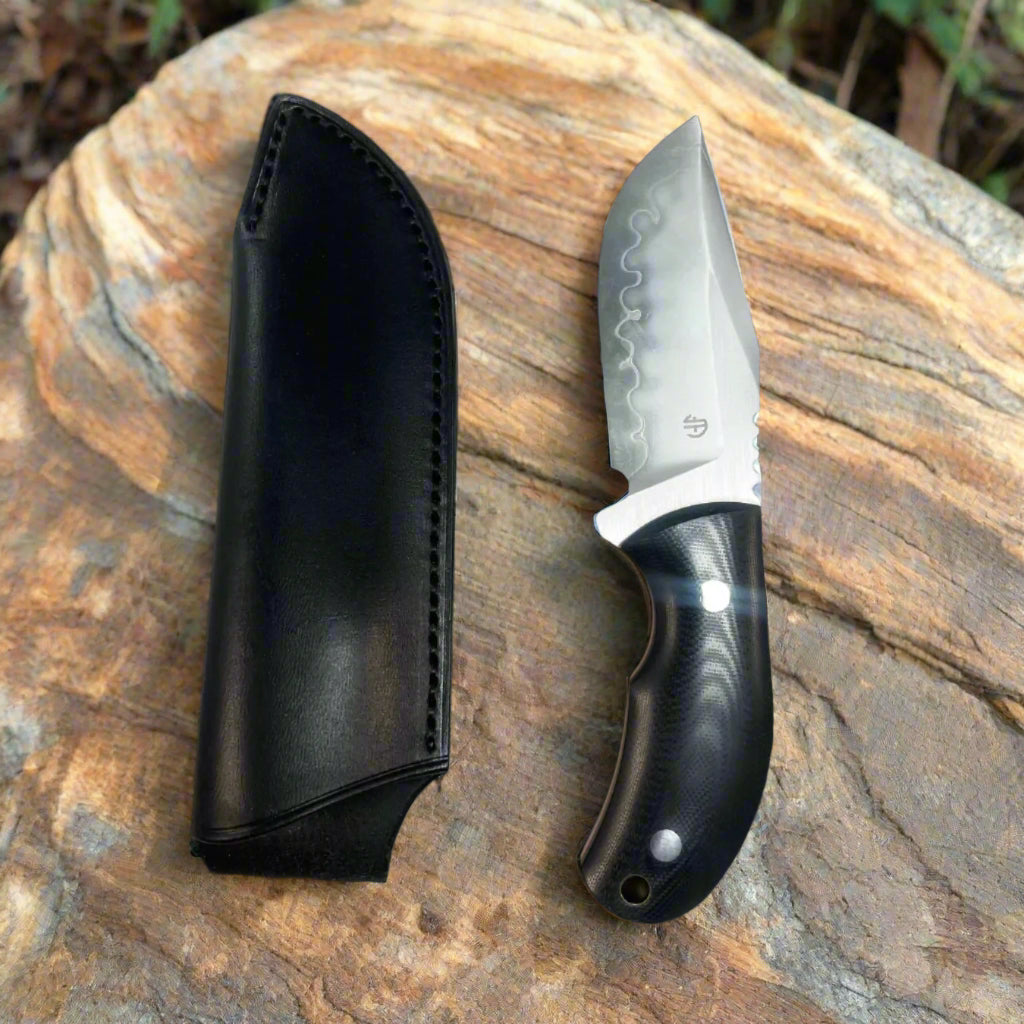 North Mountain Blade RaccoonSkinner-BlackG10 Raccoon G10 Red Liners