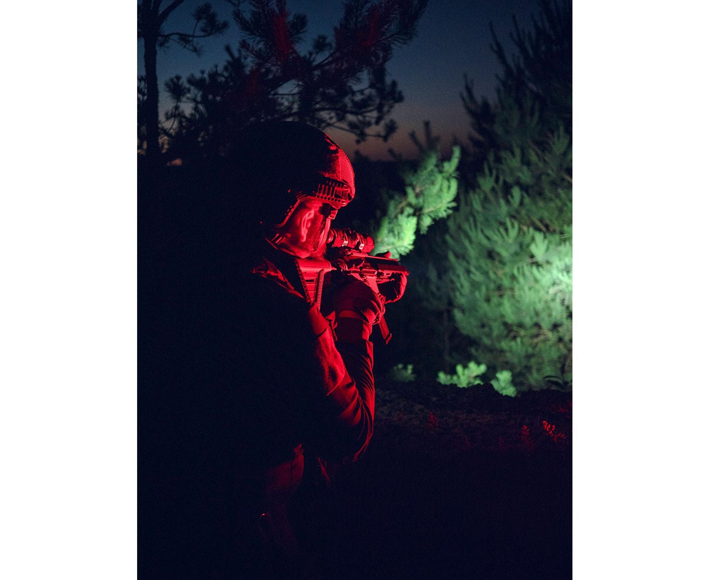 Armytek Dobermann Pro Magnet USB XHP35 HI Warm LED 1400 lumens / 6°:40° / 1x18650 (incl.)