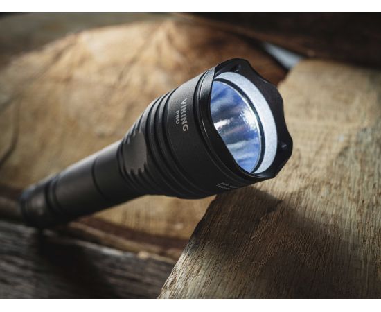 Armytek Viking Pro Magnet USB / XHP50.2 Warm / 2050 lm / 11°:40° / 1x18650 (incl.)