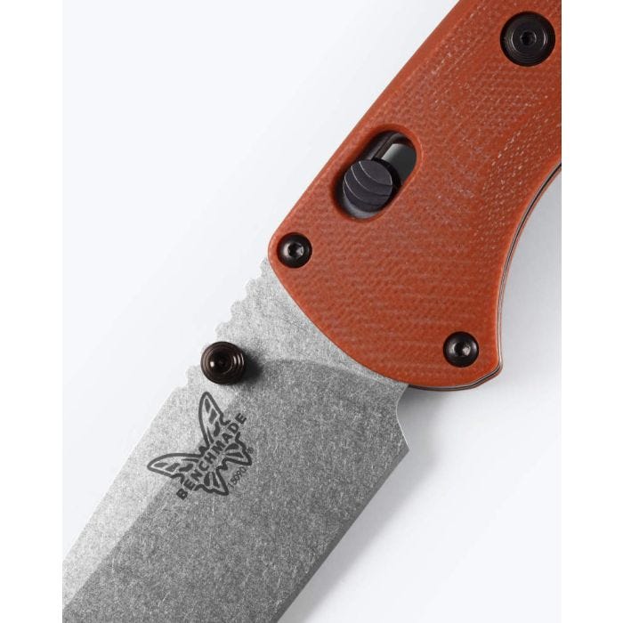Benchmade SlipRidge 15090-01 AXIS Lock and Rust Orange G10 handle detail