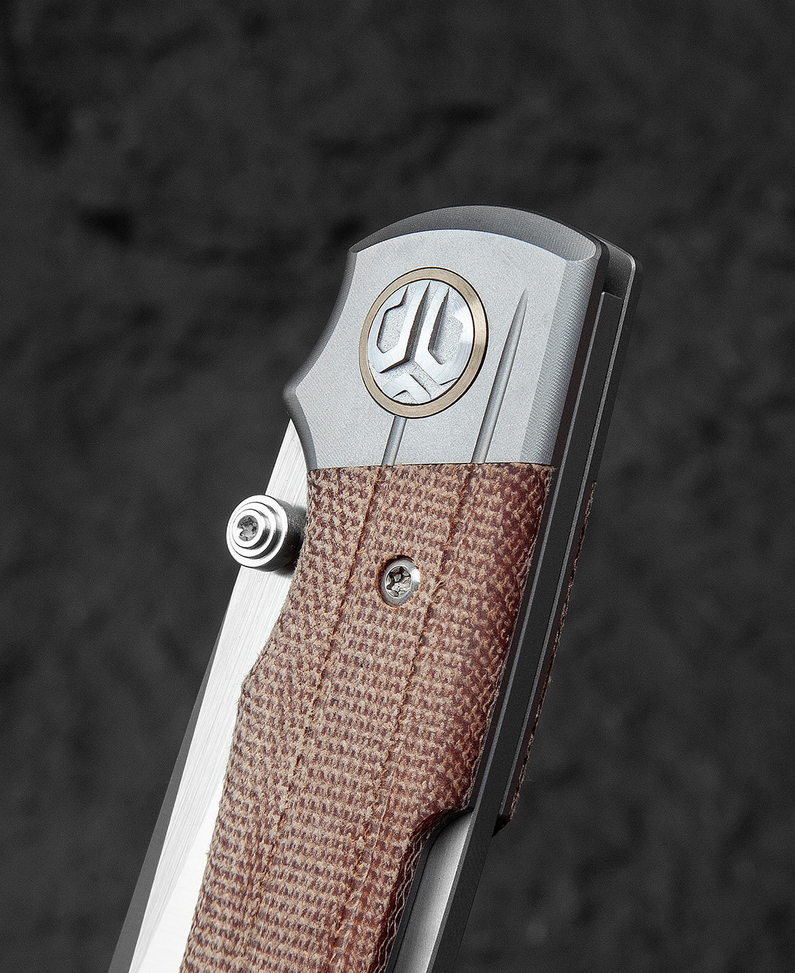 Bestech Tonic BT2204B EDC carry – compact M390 lockback folder, 90g, titanium canvas micarta