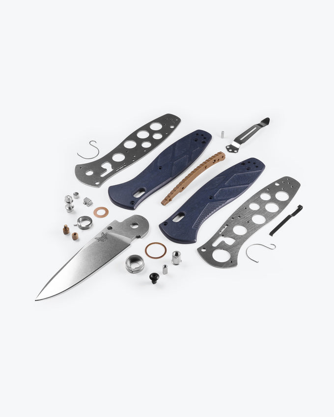 Benchmade Barrage 581-03 – 3.6″ CPM-S30V Drop Point AXIS-Assisted Folding Knife, Blue Canyon Richlite