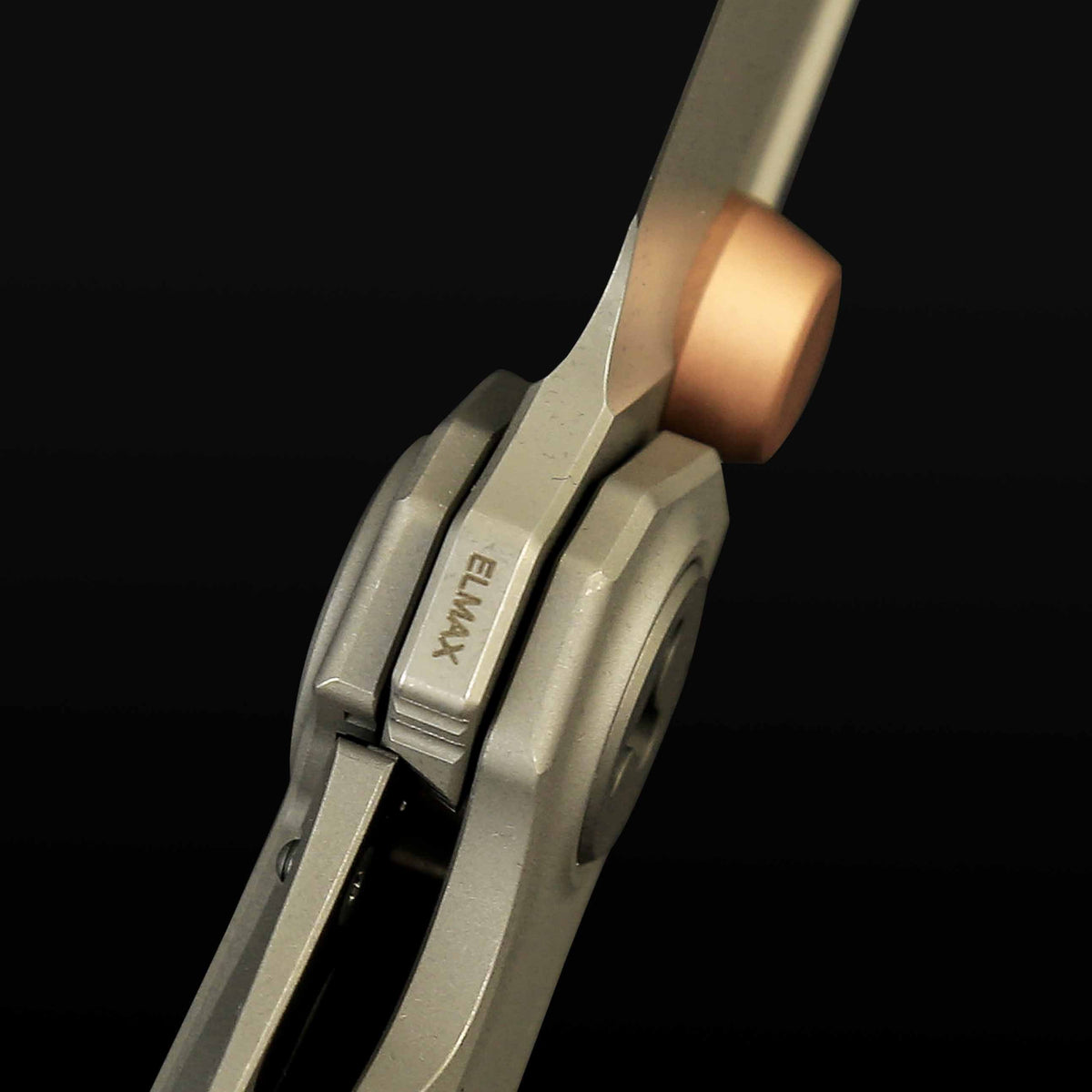 Reate VK-FROK Ti-Darkwashed titanium frame lock detail