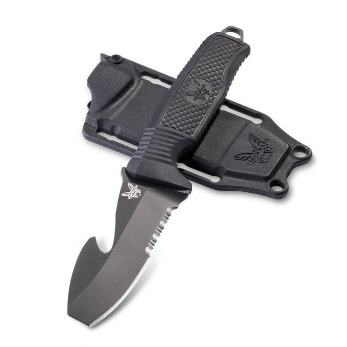 Benchmade H2O 112SBK-BLK blade and rescue hook detail – black-coated N680 opposing bevel combo edge