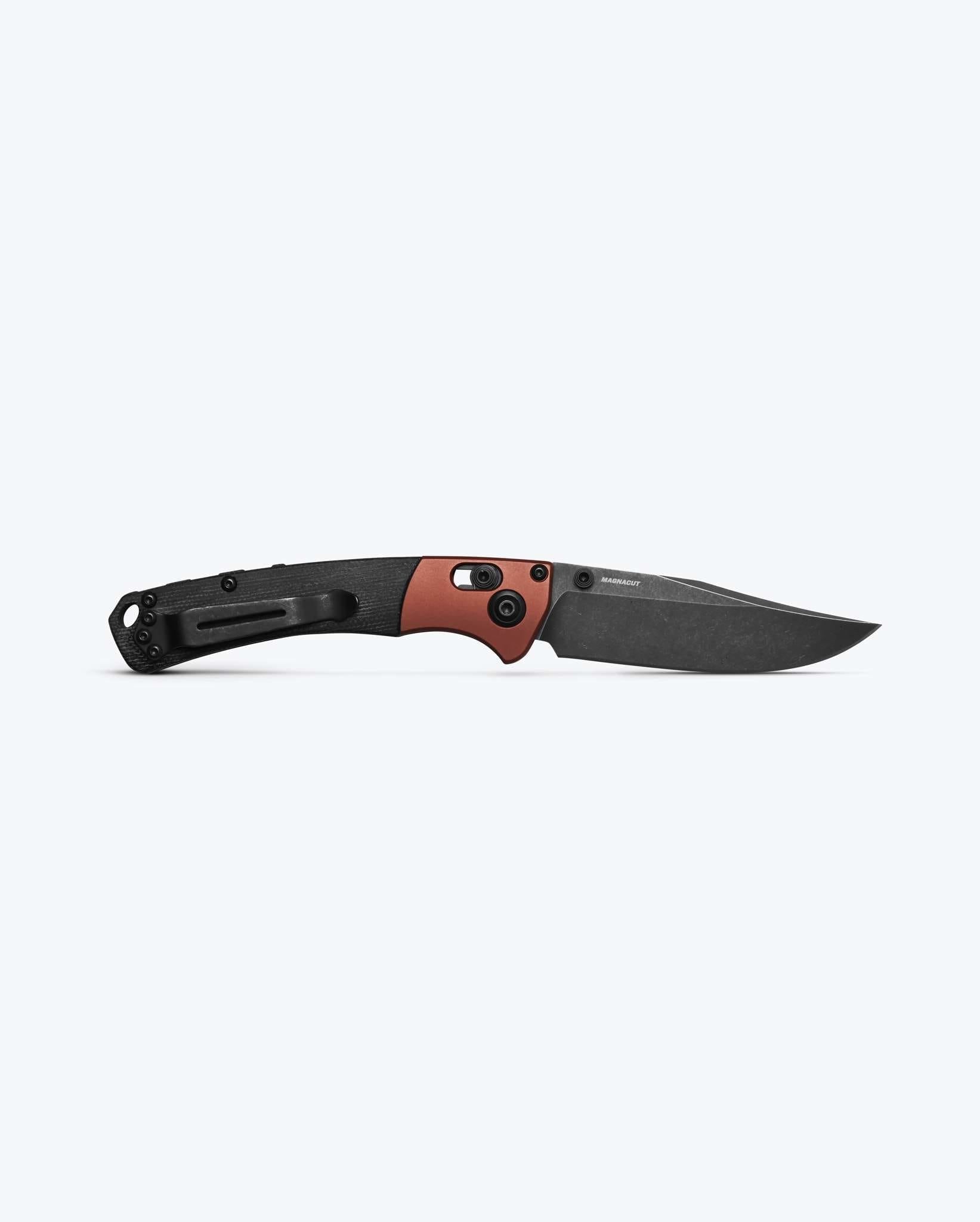 Benchmade Mini Crooked River 15085BK-04 blade detail – MagnaCut DLC Battlewash clip point