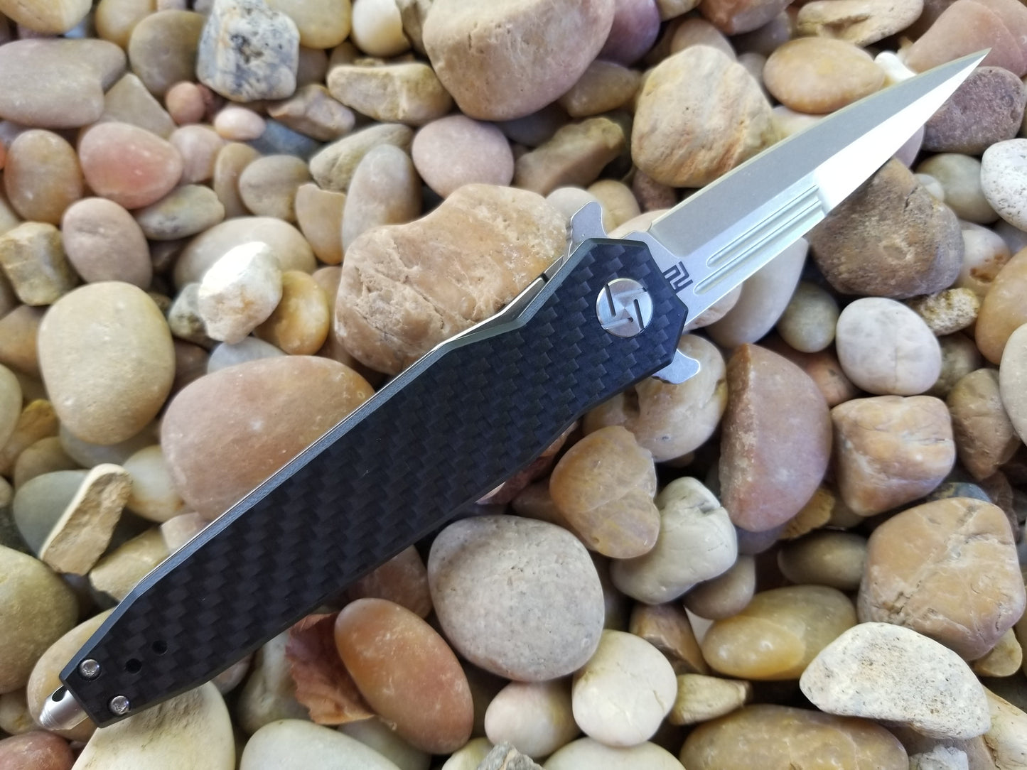 Artisan Cutlery Hornet Liner Lock Knife Black Carbon Fiber (3.54" SW D2)