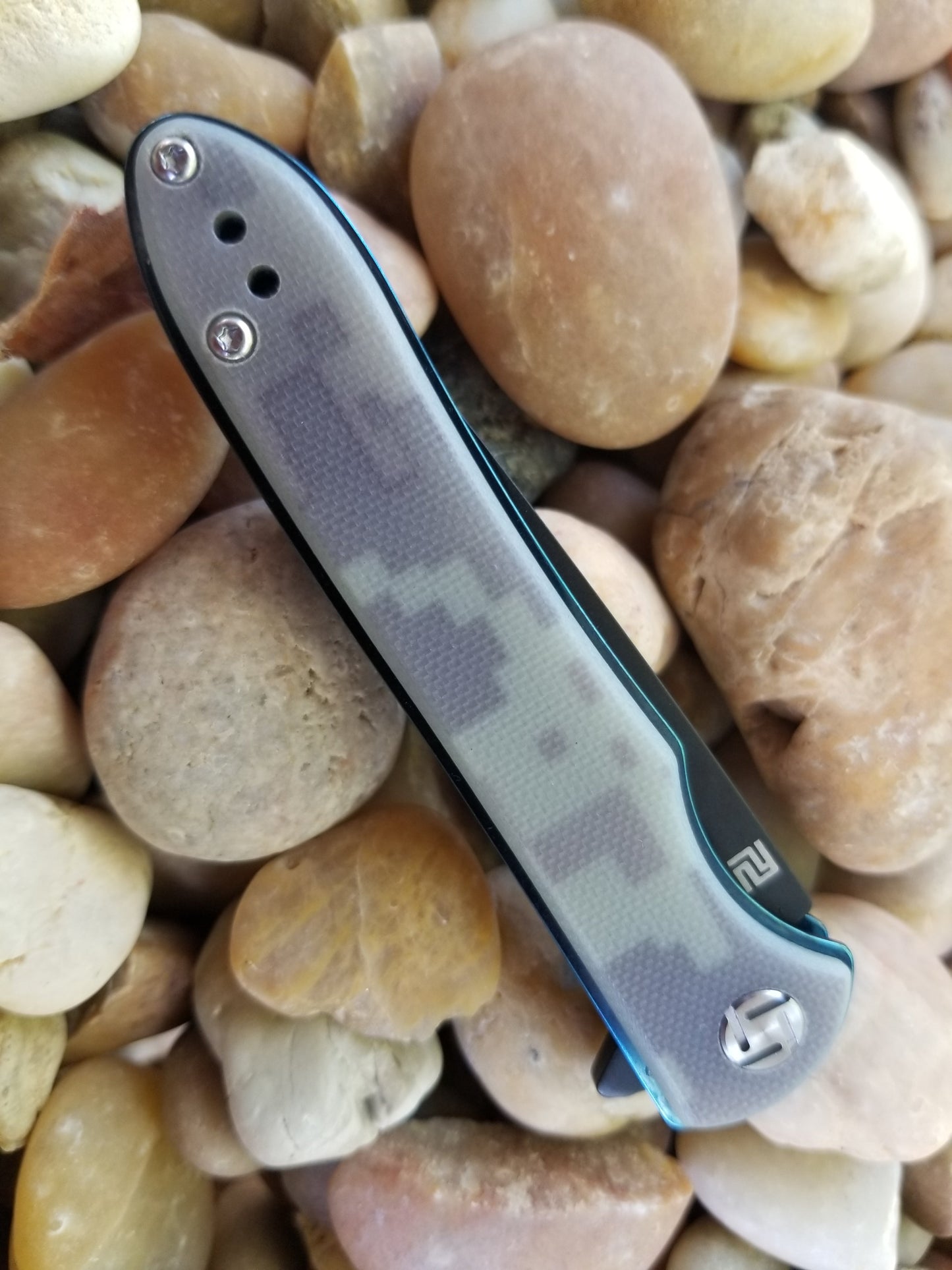 Artisan Cutlery Shark Liner Lock Knife Camo G-10 (3.2" SW D2)