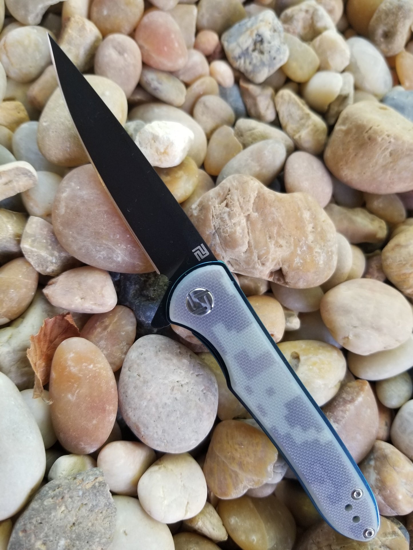 Artisan Cutlery Shark Liner Lock Knife Camo G-10 (3.2" SW D2)
