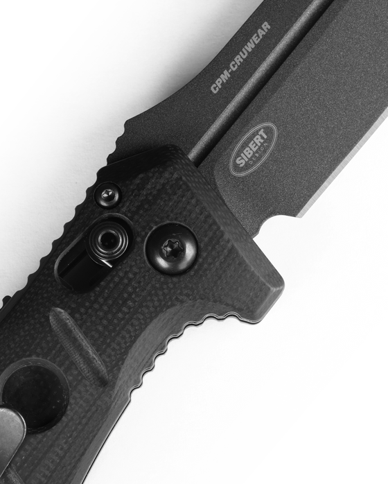 Benchmade 2730GY-1 Mini Auto Adamas black G10 handle detail