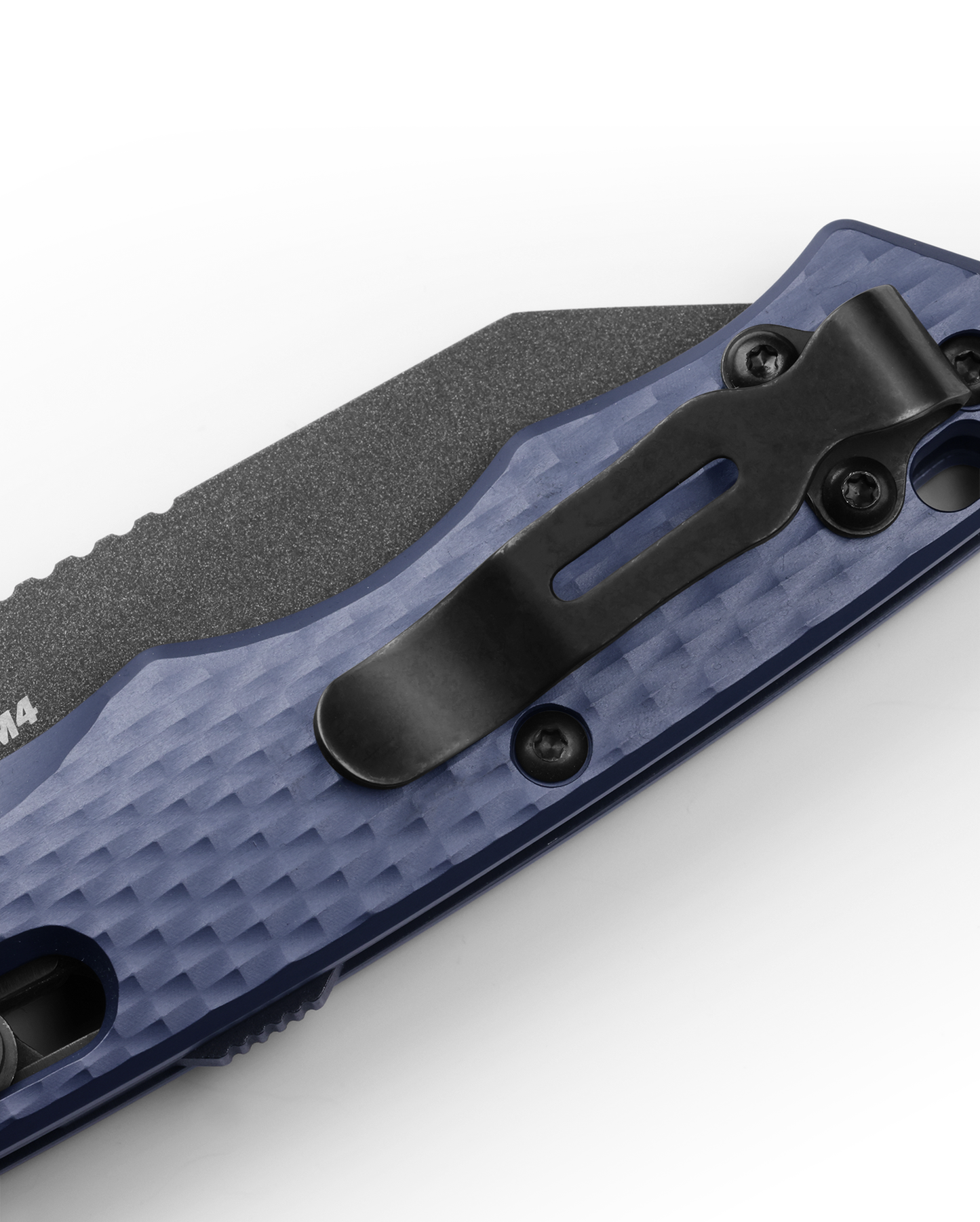 Benchmade Auto Immunity 2900BK mini deep-carry pocket clip and milled aluminum handle detail
