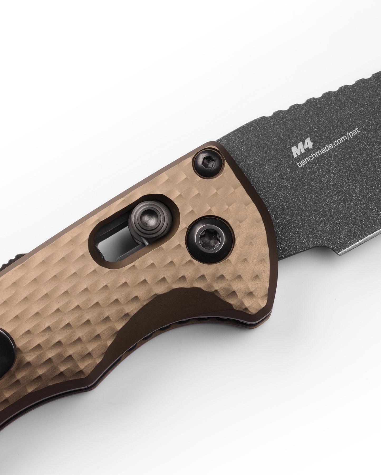 Benchmade Auto Immunity 2900BK-1 mini deep-carry pocket clip and milled aluminum handle detail