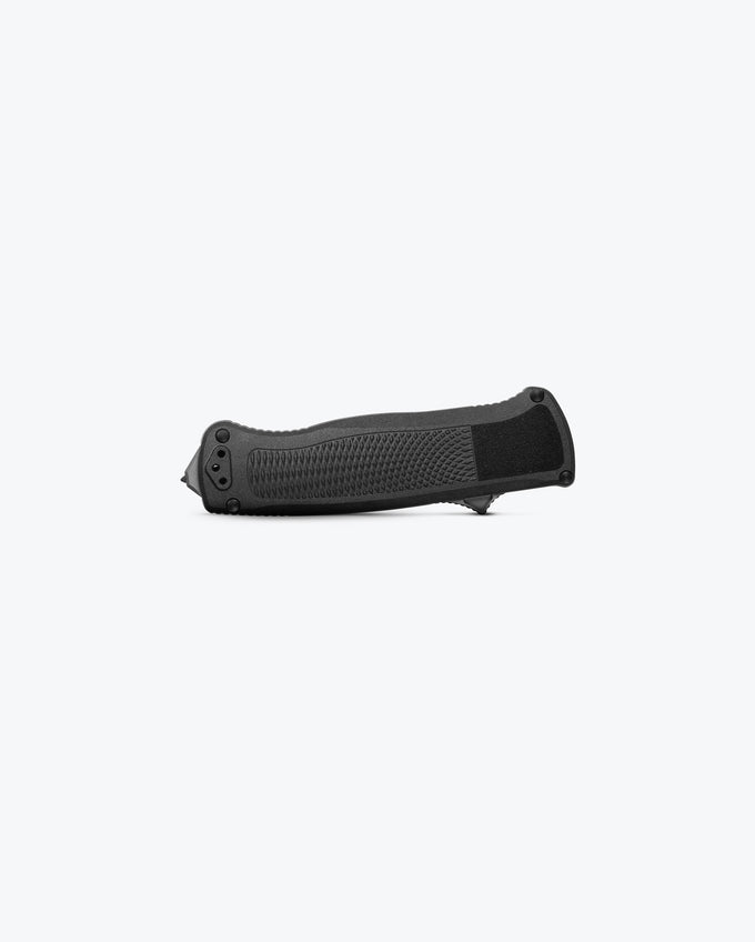Benchmade Shootout 5371FE blade deployed showing CPM-CruWear FDE drop-point