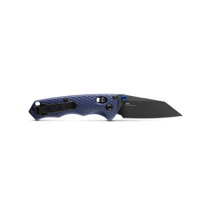 Benchmade Full Immunity 290BK Crater Blue billet aluminum handle and AXIS lock detail