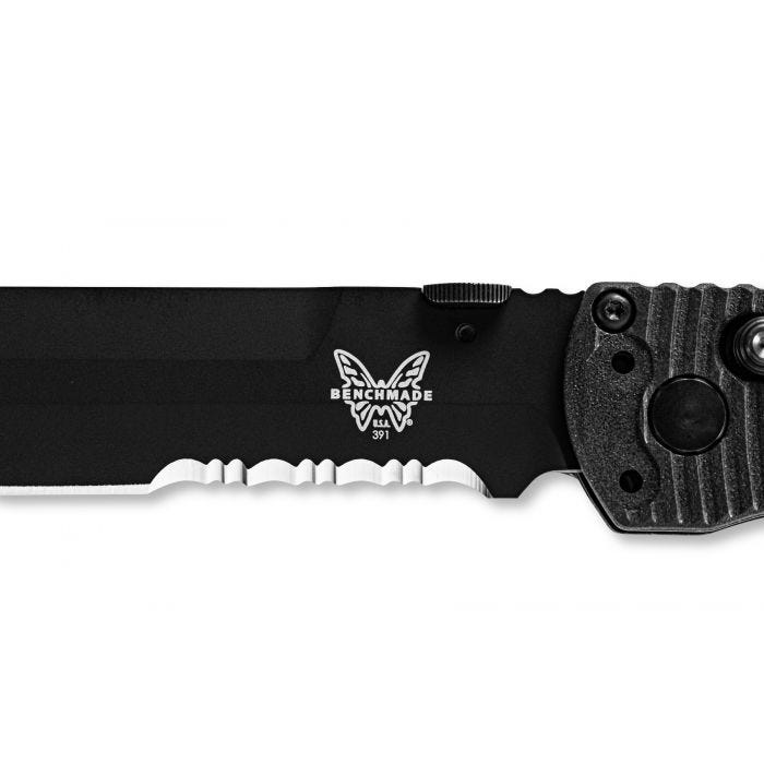 Benchmade SOCP Tactical Folder 391SBK AXIS lock and pocket clip detail