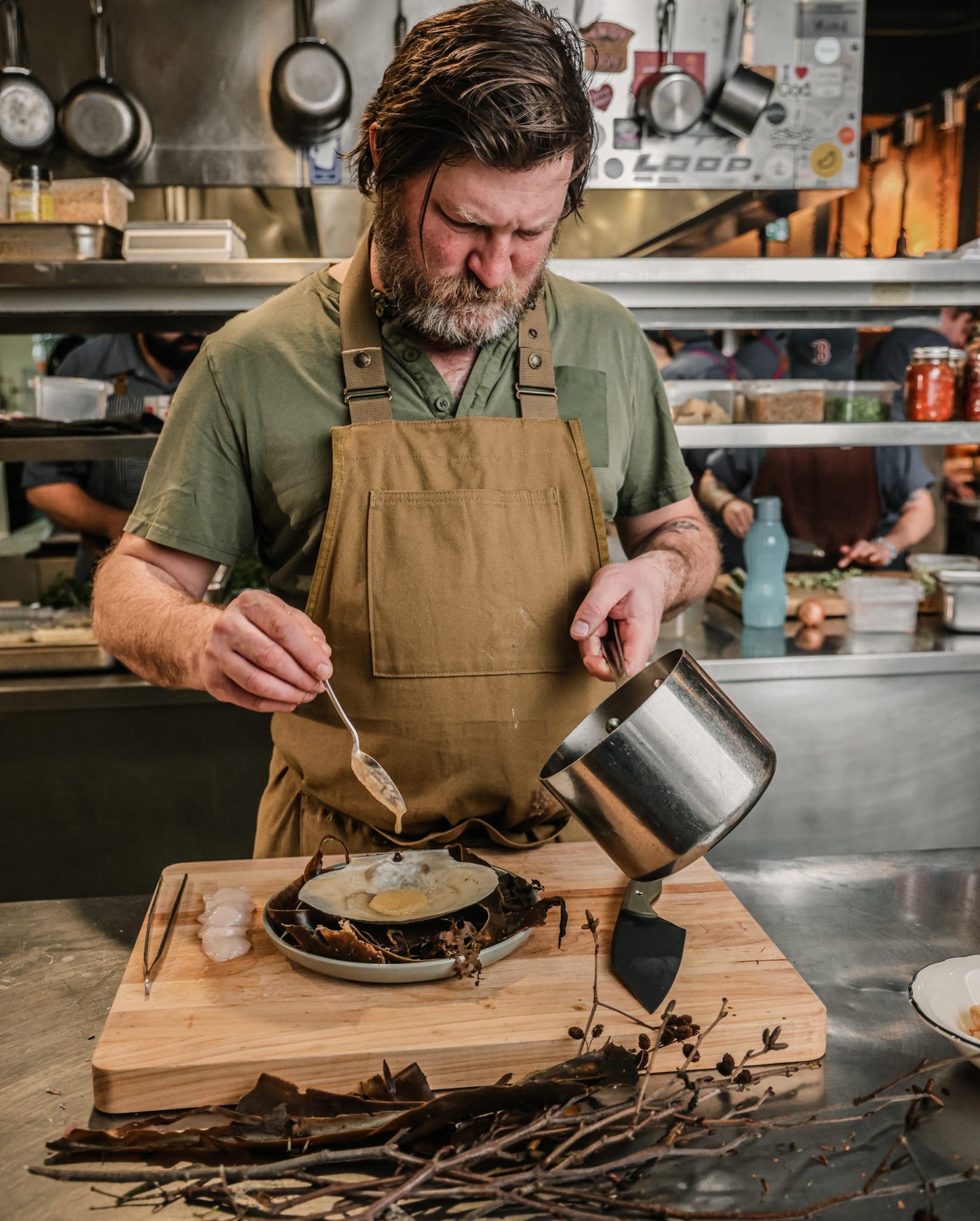 Benchmade Station Knife 4010BK-01 chef plating a dish