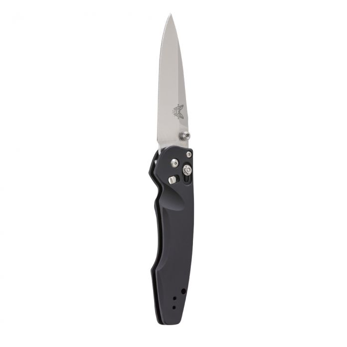 Benchmade 470-1 Emissary blade detail - satin CPM-S30V with ambidextrous thumb studs