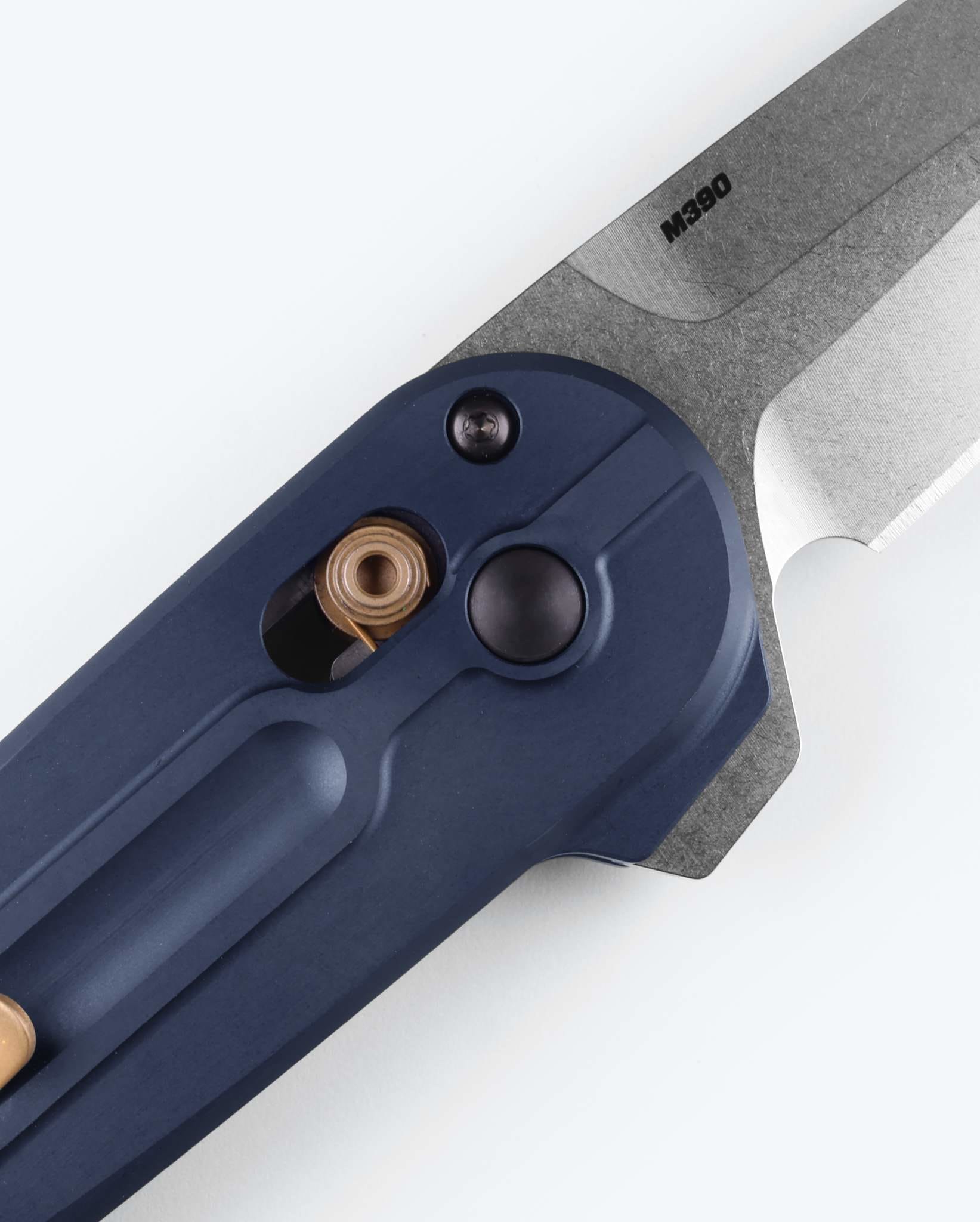 Benchmade Lowden 491 AXIS Lock flipper detail