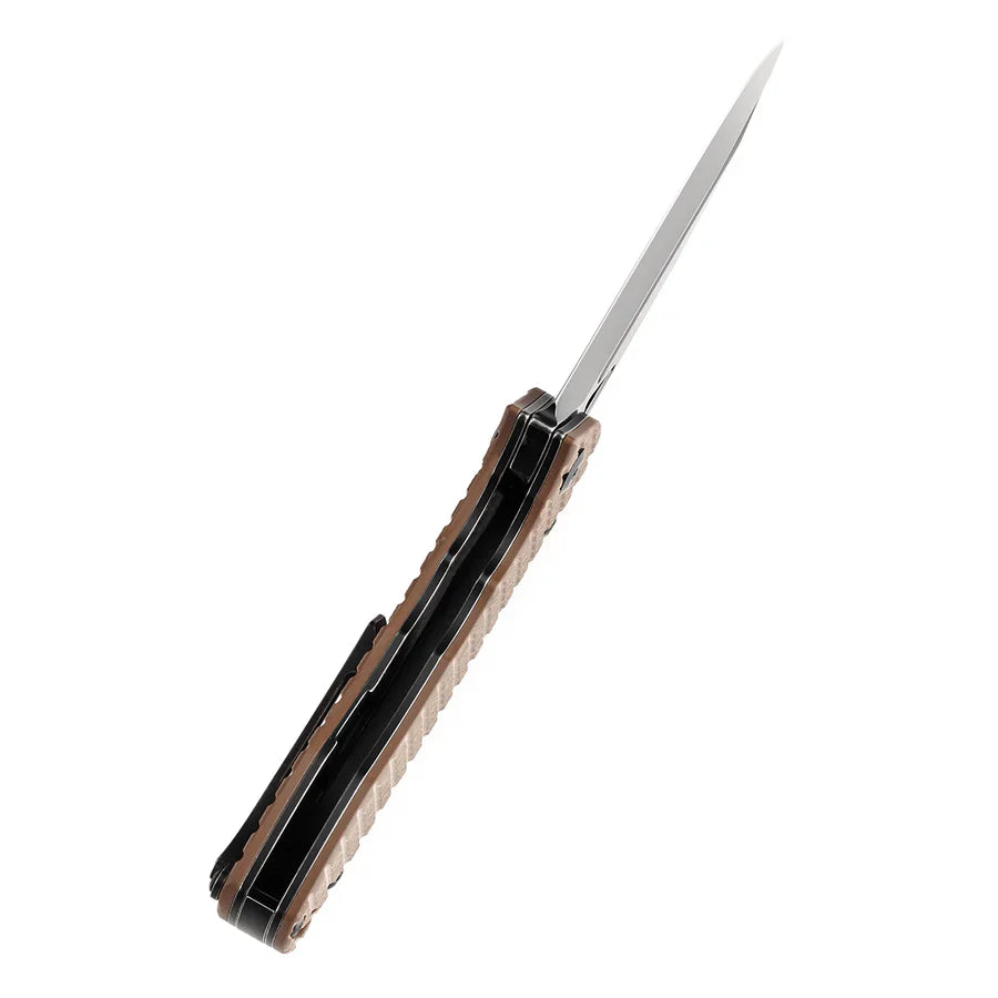 Tenable Bömbur T1054A2 blackwash D2 drop point blade detail with flipper tab and thumb hole