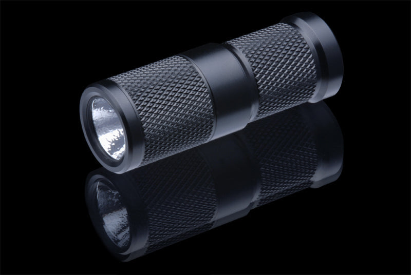 4Sevens Quark Mini CR2 Neutral White Flashlight