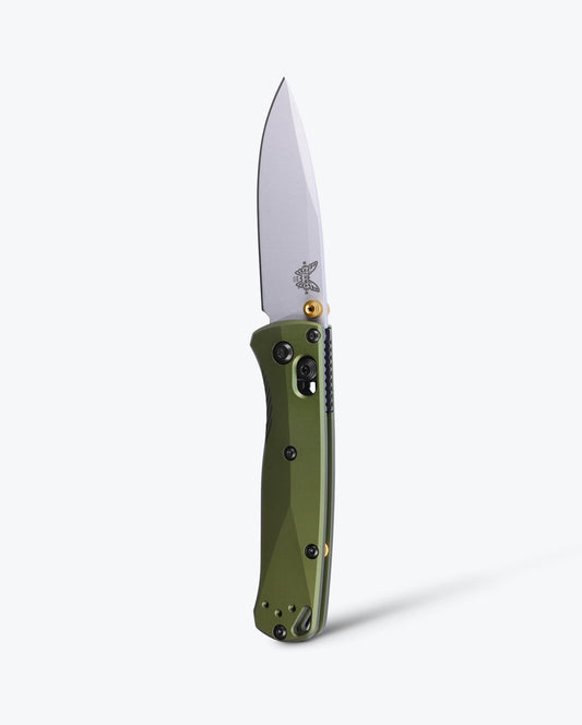 Benchmade Mini Bugout 533SL-10 front view, 2.82 inch CPM-S90V Crushed Silver Cerakote drop-point folding knife