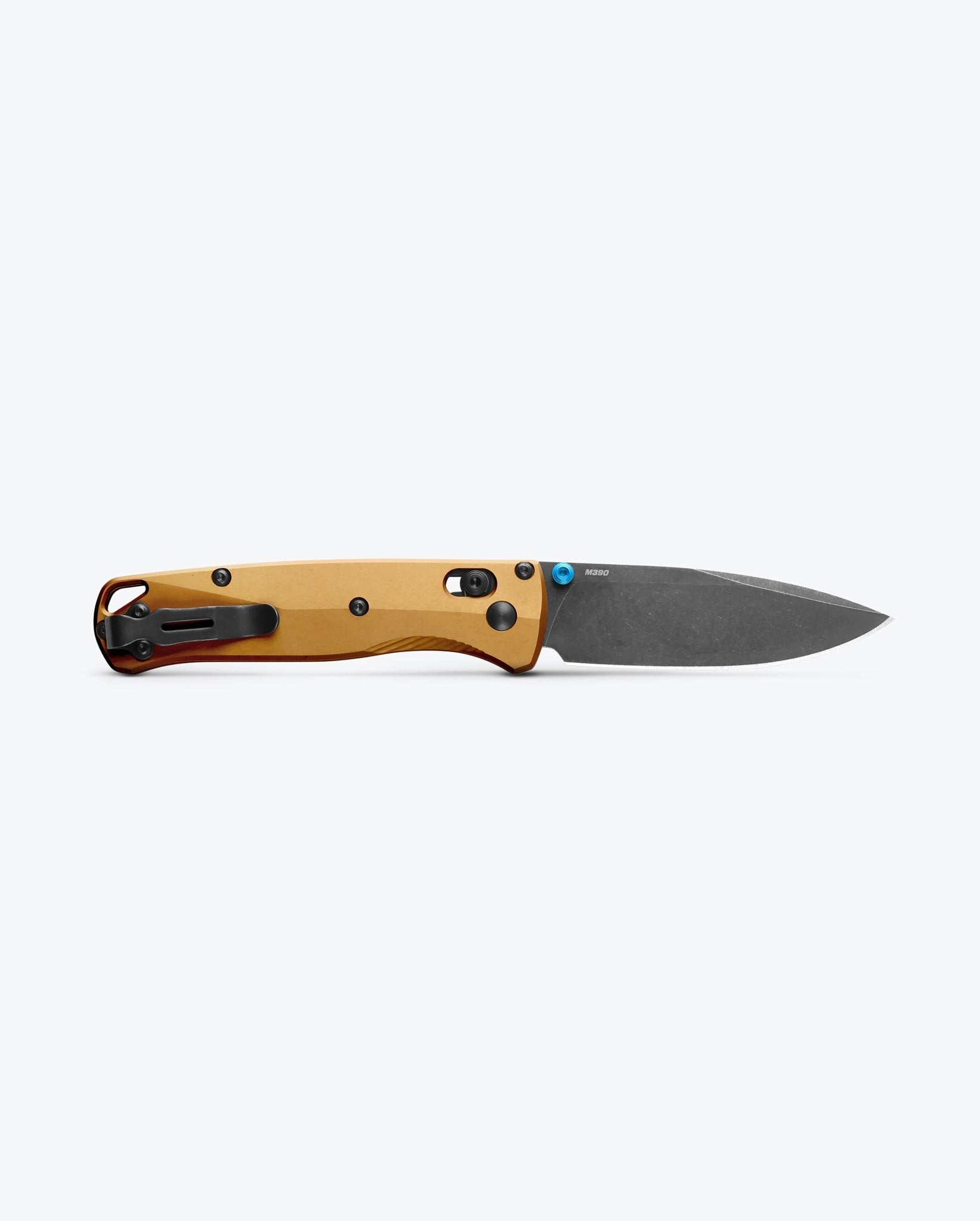 Benchmade Bugout 535BK-07 blade detail – M390 DLC battlewash drop point