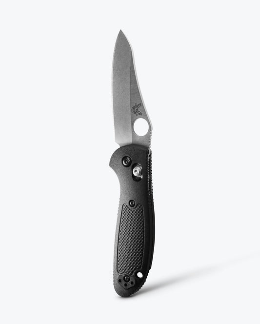 Benchmade Mini Griptilian 555-S30V front view, 2.91 inch satin CPM-S30V sheepsfoot folding knife