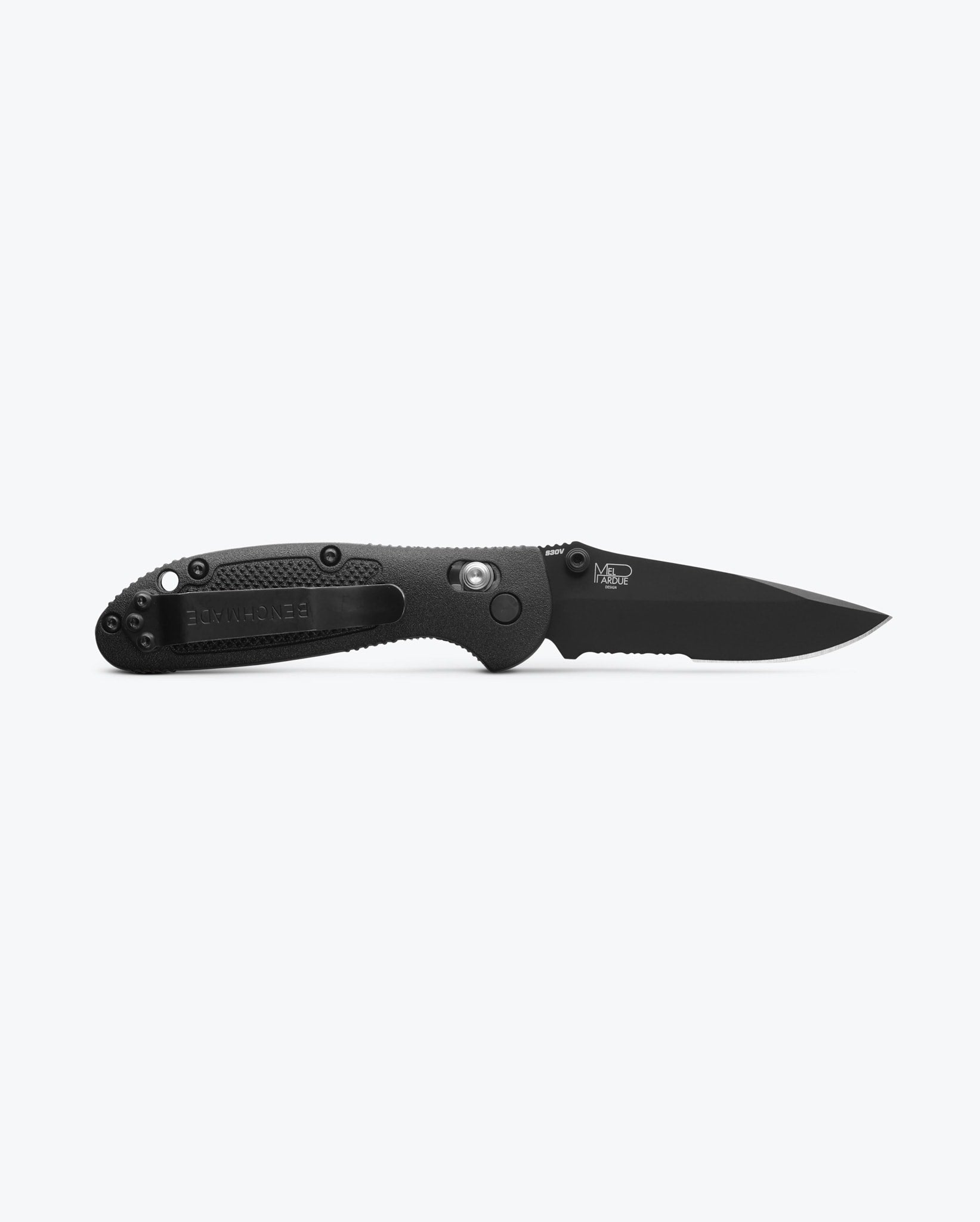 Benchmade Mini Griptilian 556SBK-S30V blade detail, black coated CPM-S30V drop-point