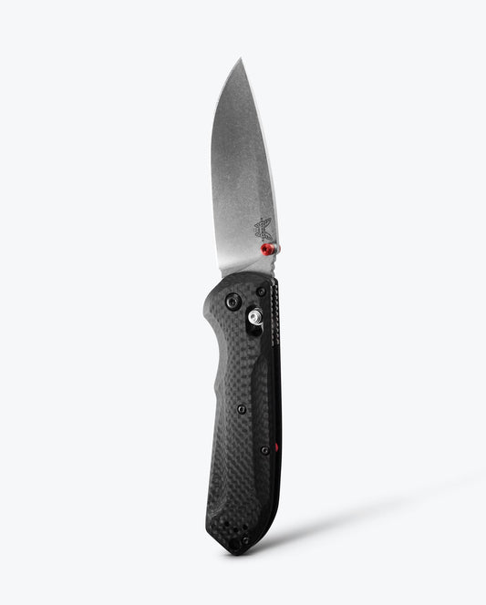 Benchmade Freek 560-03 front view, 3.60 inch satin CPM-S90V drop-point carbon fiber folding knife