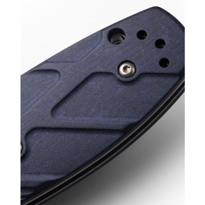 Benchmade Mini Barrage 585-03 – 2.91″ CPM-S30V Drop Point AXIS-Assisted Folding Knife, Blue Canyon Richlite