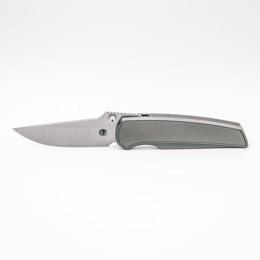 Chaves Knives x Jake McCoy Disciple Street Belt Satin front view – 3.60" Belt Satin M390 drop point titanium integral folding knife