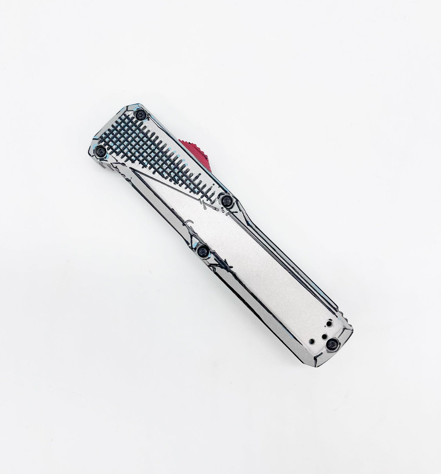 Benchmade 4600 Phaeton BEN-4600-CelShade machined aluminum handle detail with red and blue accents