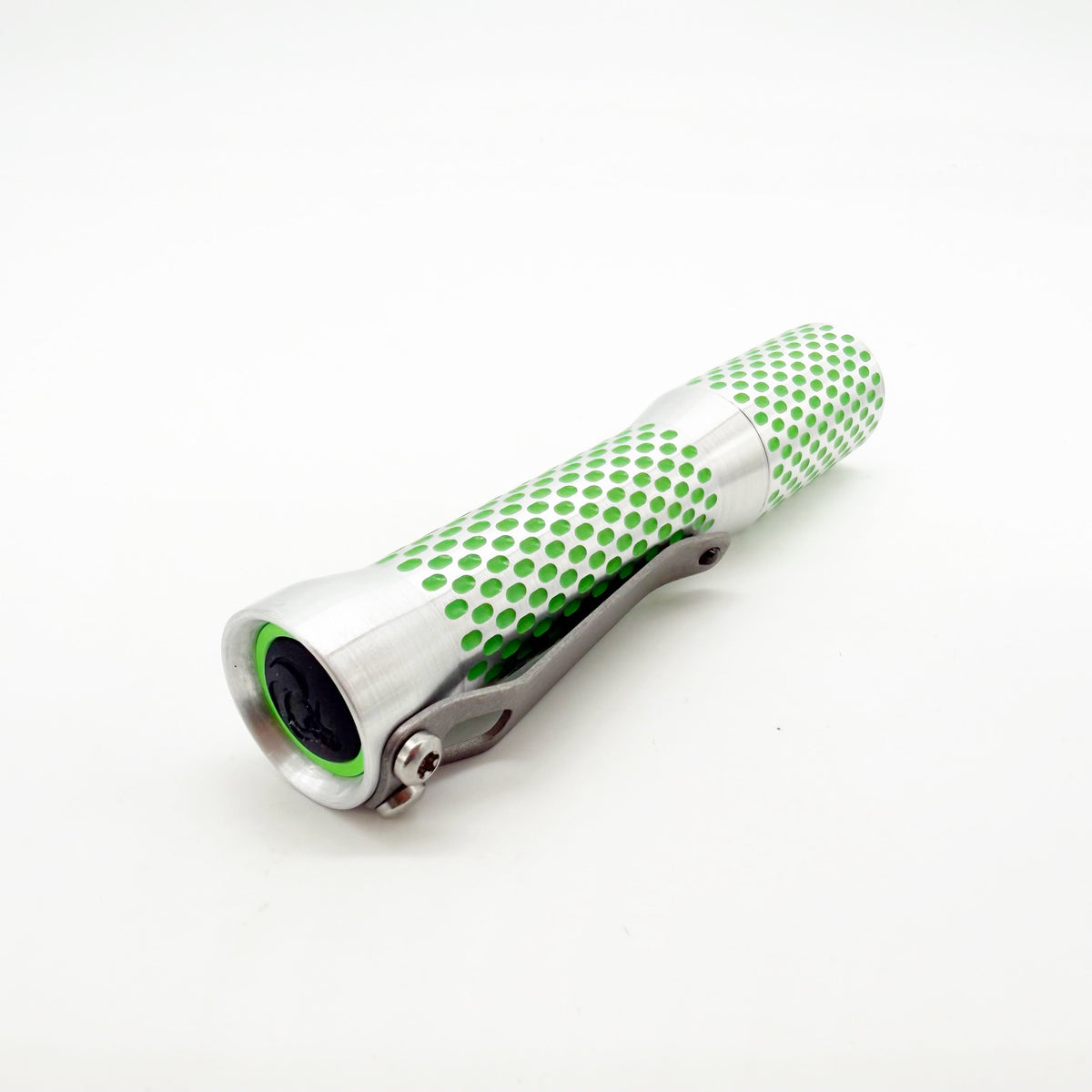 Dawson Machine Craft Slim Divot Flashlight – Two Tone Satin Aluminum / Green Cerakote, Nichia 519a 3500K LED, H17Fx Driver, 14500 Battery