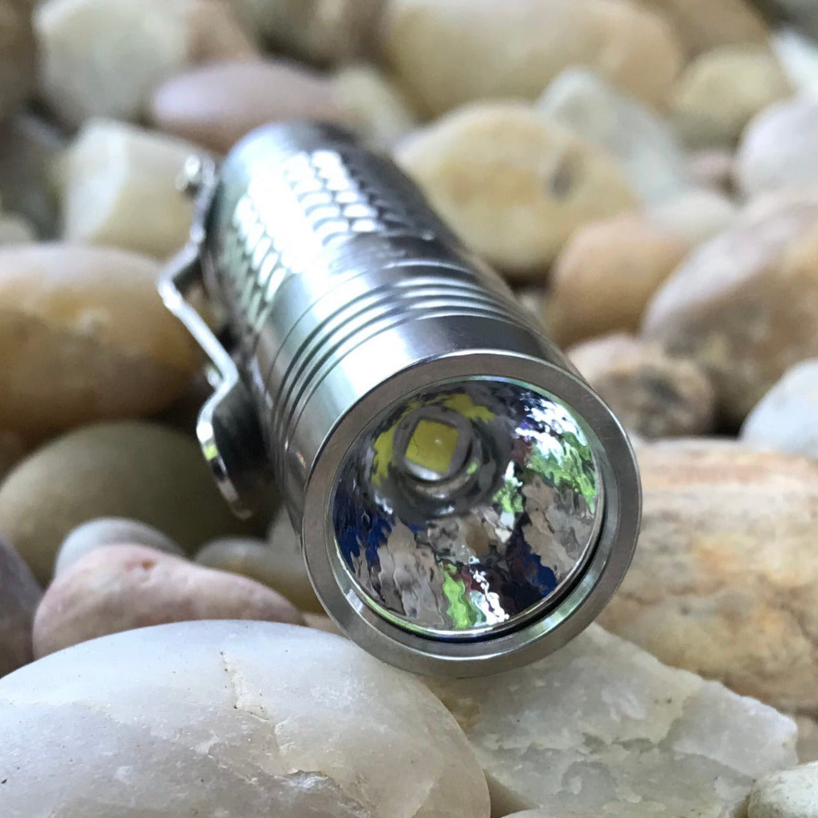 EAGTAC D3C Clicky Titanium 800 Lumen Flashlight  CREE XM-L2 LED