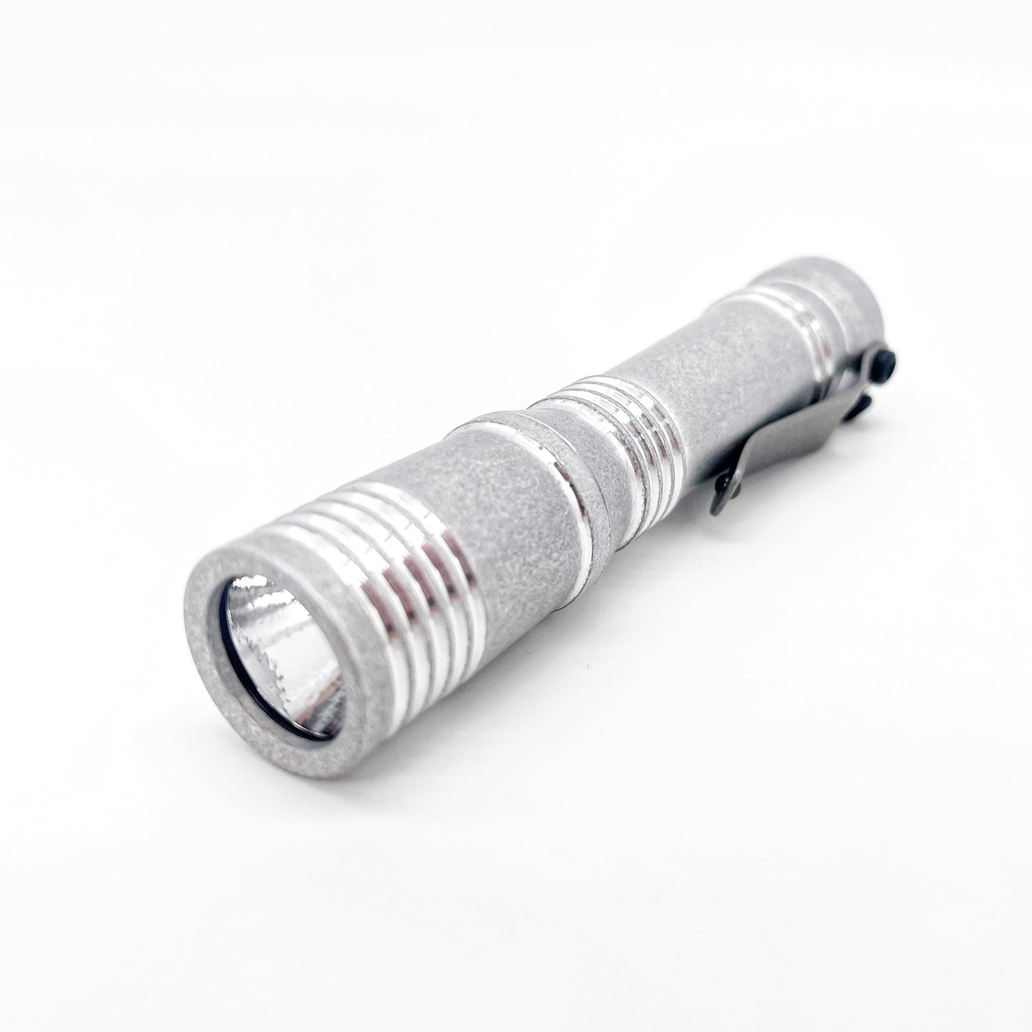 Dawson Machine Craft Ion Slim Flashlight – Tumbled Aluminum, Nichia 519a 4500K LED, H17Fx Driver, 14500 Battery