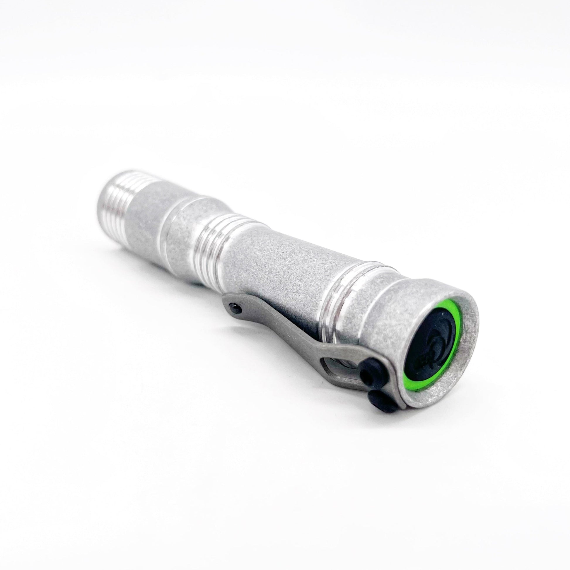 Dawson Machine Craft Ion Slim Flashlight – Tumbled Aluminum, Nichia 519a 4500K LED, H17Fx Driver, 14500 Battery