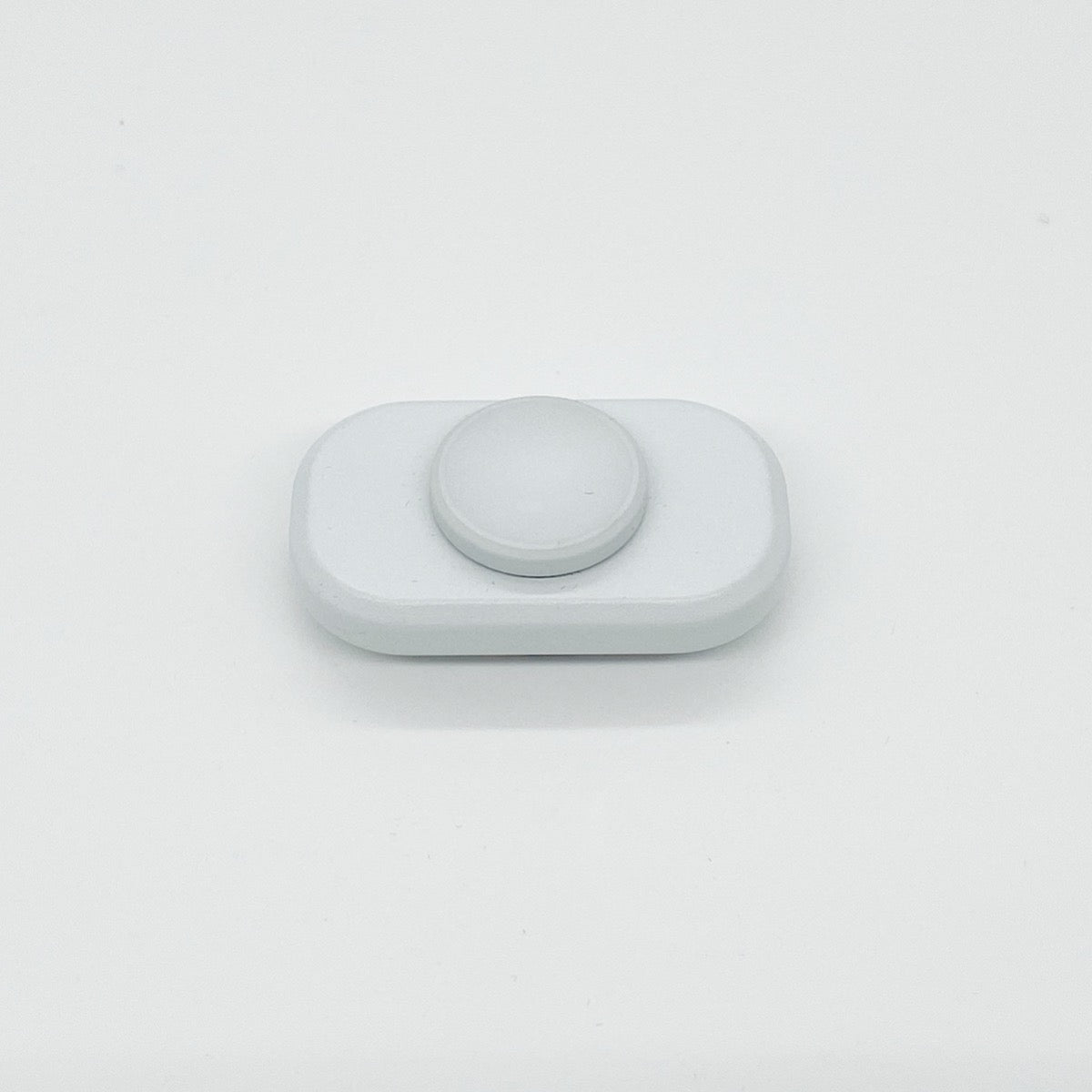 S3 White Fidget Spinner with carrying case - GoingGear.com