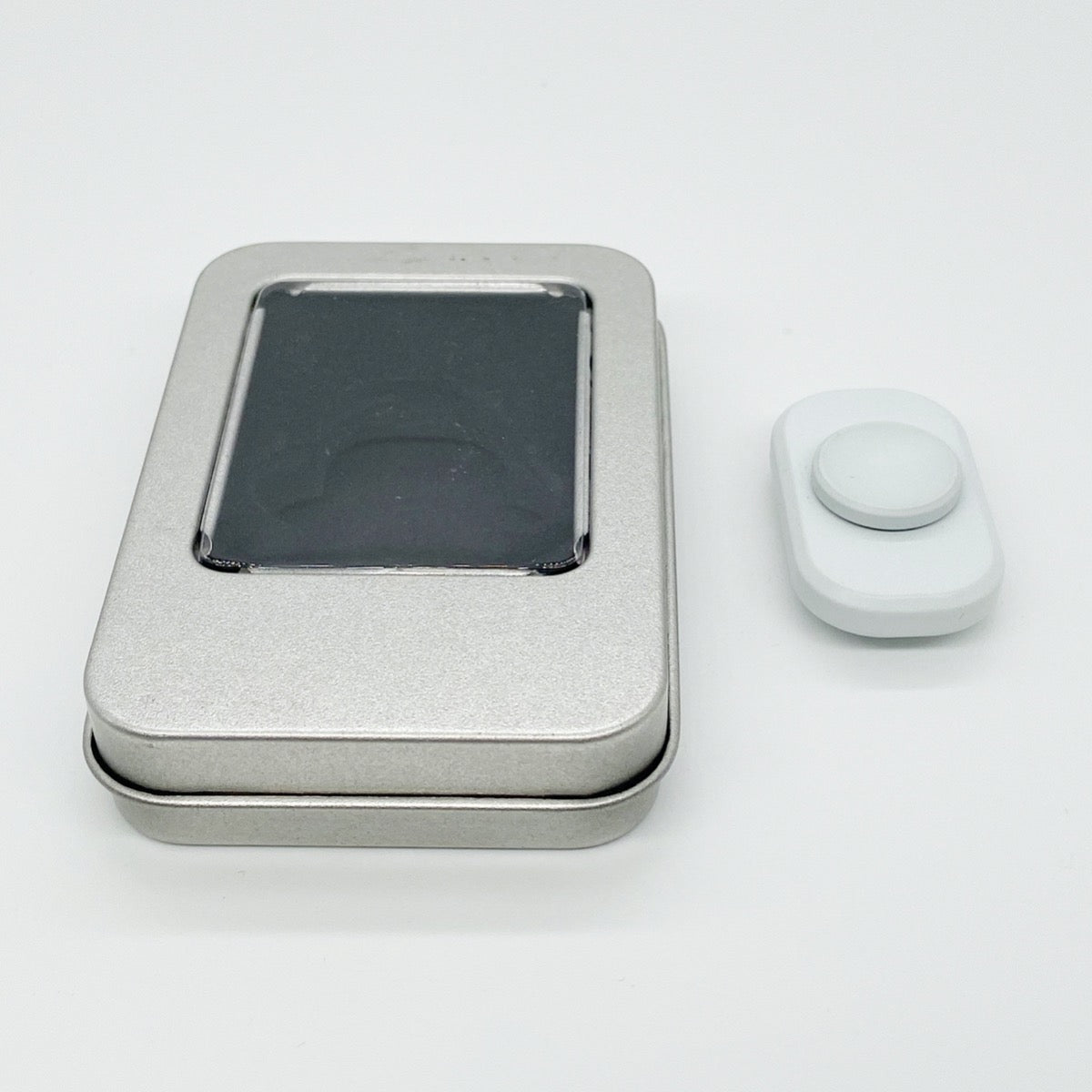 S3 White Fidget Spinner with carrying case - GoingGear.com