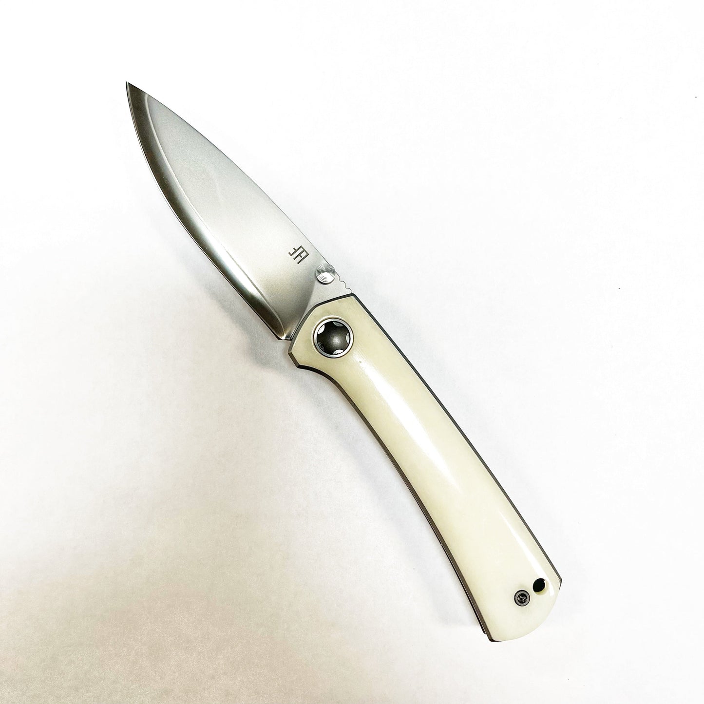 North Mountain Blade Ultra-CamelBoneZDP189 front view folding knife