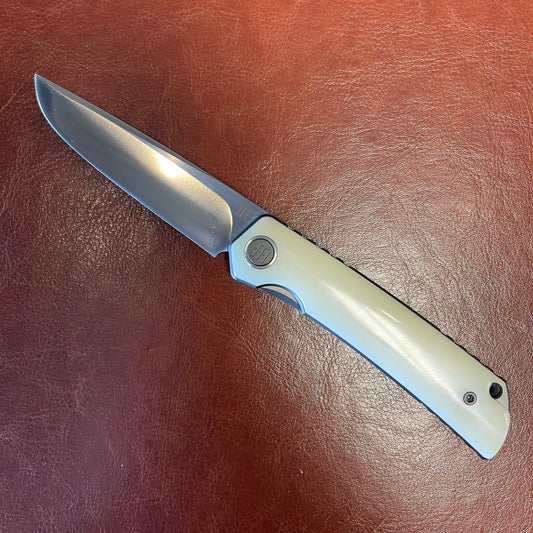 North Mountain Blade Higo-CamelBone front view folding knife
