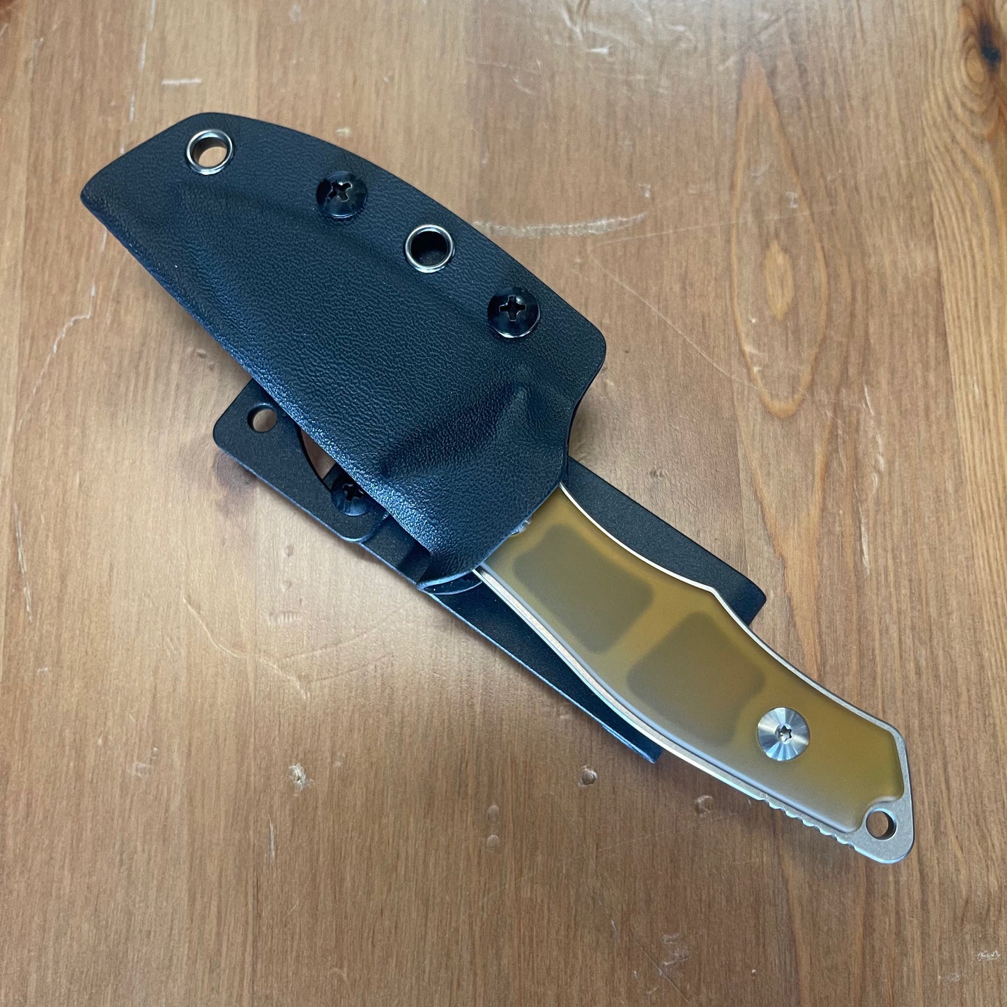 Griffin Scout 2.5 Fixed Blade 2.5in Magnacut Steel Ultem Handles Kydex Sheath Included