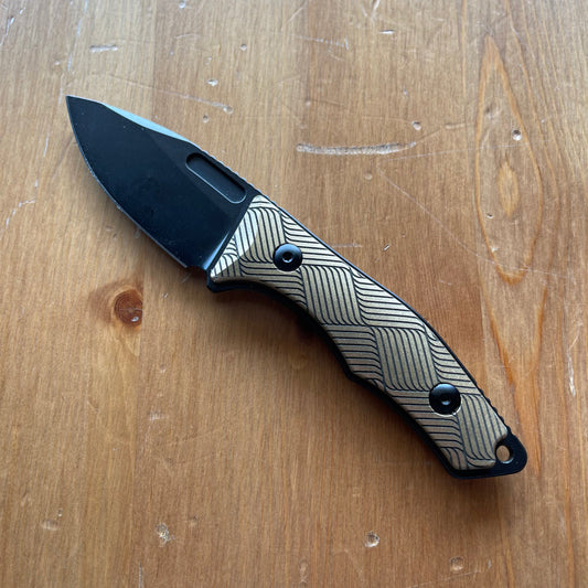 Griffin Scout 2.5 Fixed Blade 2.5in Magnacut Steel Brass Handles Kydex Sheath Included