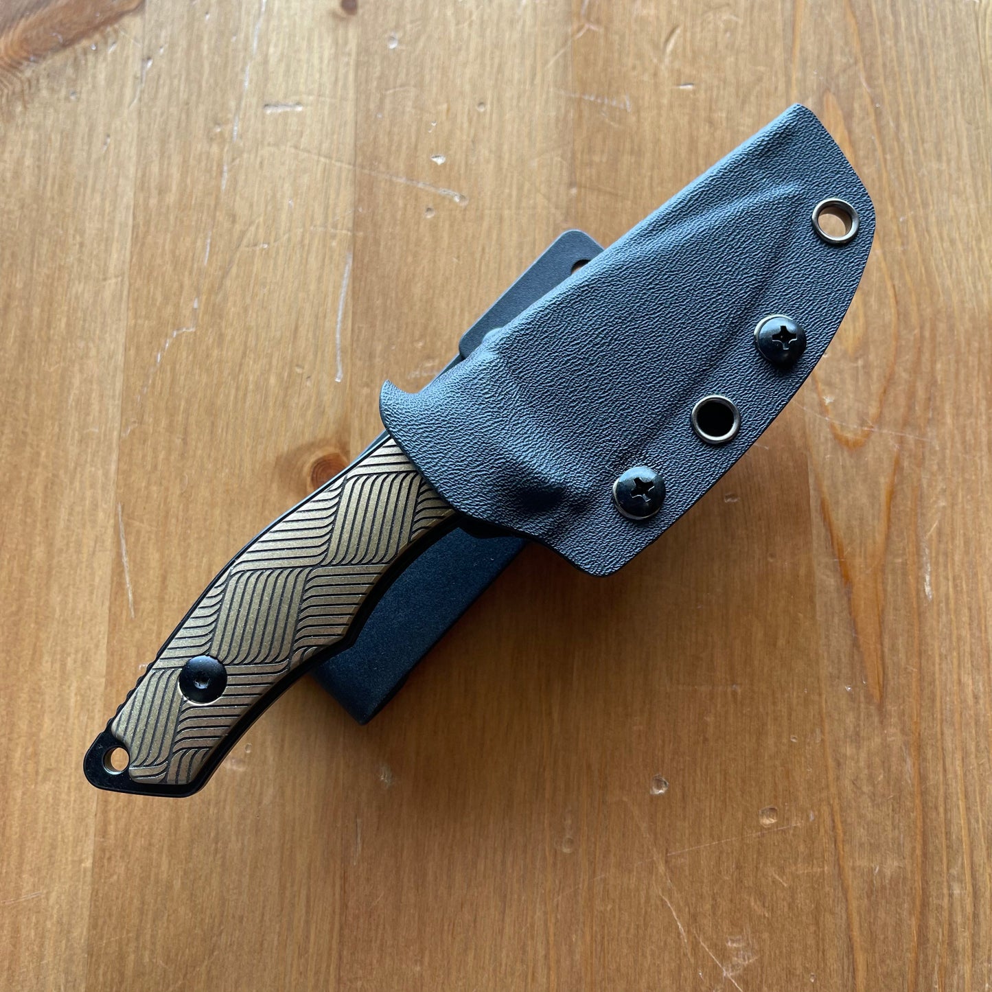 Griffin Scout 2.5 Fixed Blade 2.5in Magnacut Steel Brass Handles Kydex Sheath Included