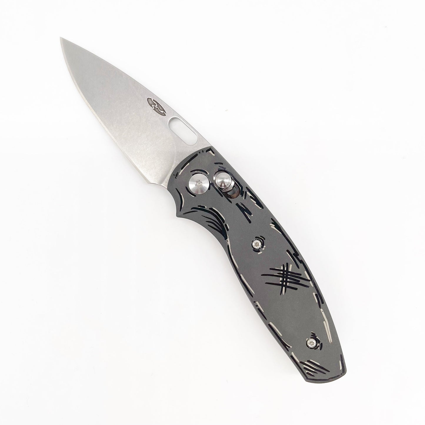 Three Rivers Mfg Bulldog Riverlok 3.2in Magnacut Blade Titanium Gray Cel Shade Finish