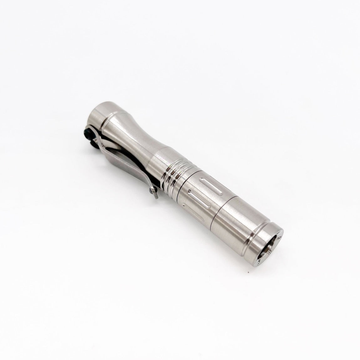 Laulima Metal Craft Hoku Satin Titanium Custom Flashlight 519a 4500k LED - GoingGear.com