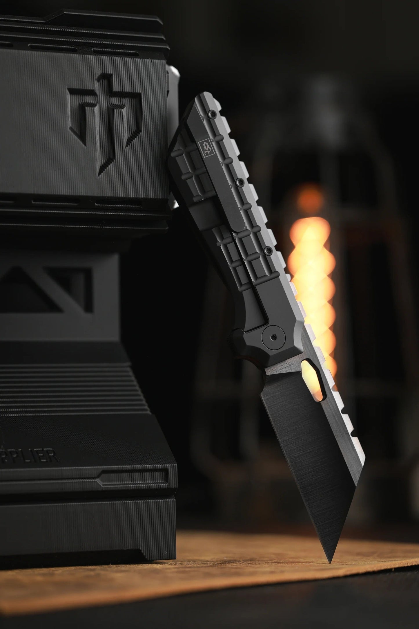 North Mountain Blade x Jason Grant The Gripper V2 3V DLC Blade Black Titanium Handles| 2537-TI-DLC
